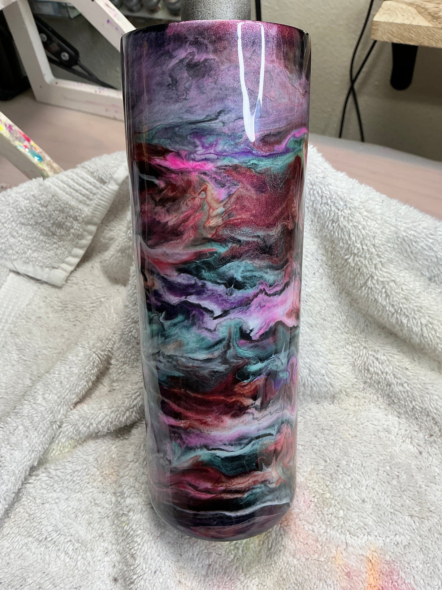 #46) 20oz Skinny Ink Drop with GLOW - FRITZY SOLD