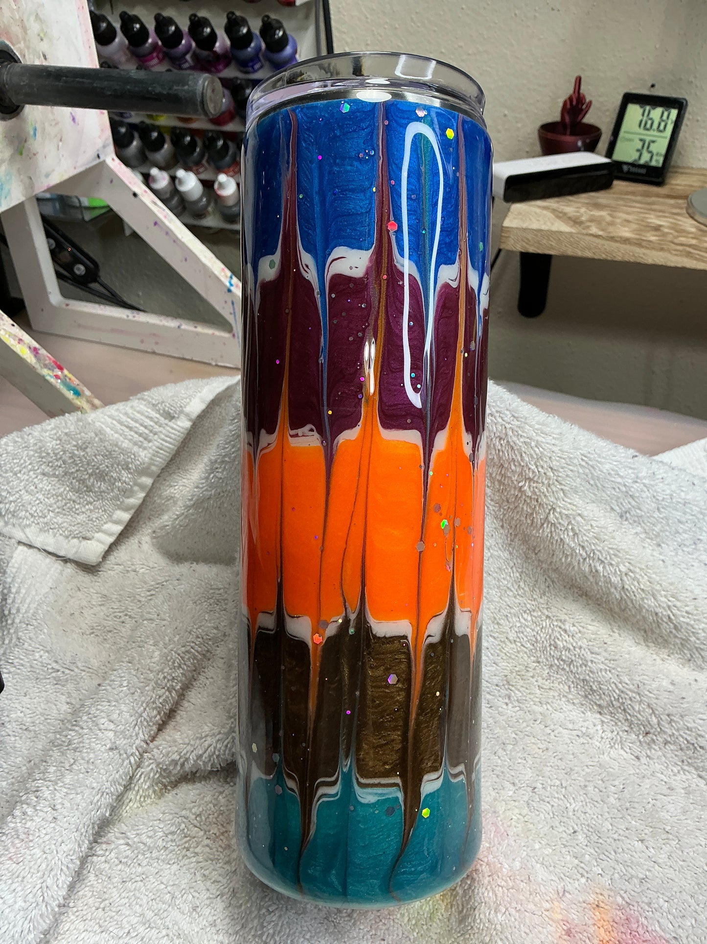 #34) 30oz Skinny ColorMelt Shockwave - LINDA SOLD