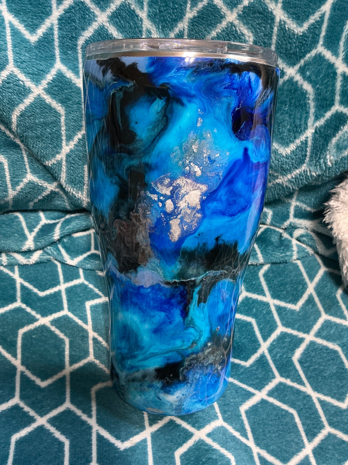 30oz Modern curve Blue Ink Drop GLOW