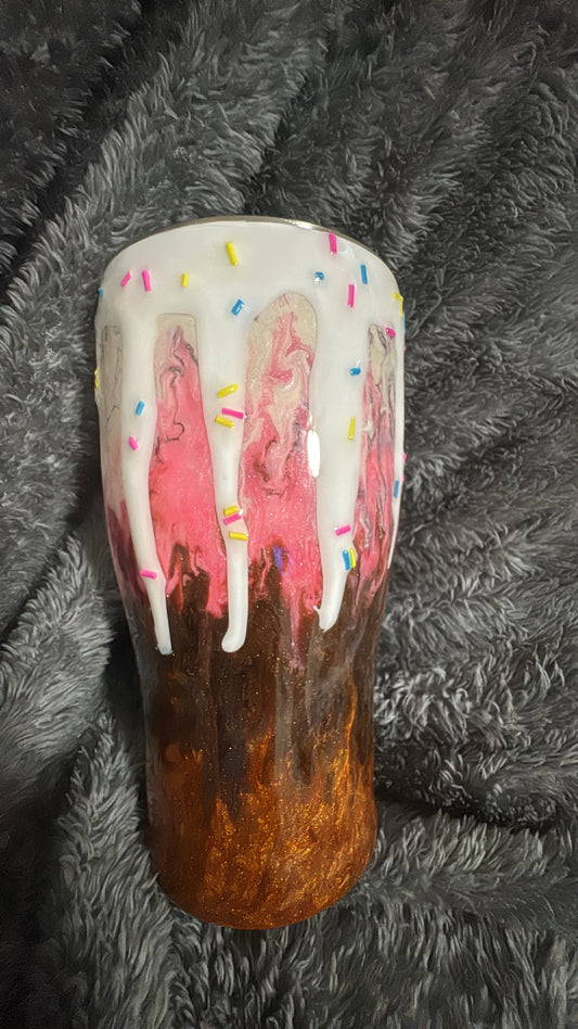 30oz Modern Curve Ice Cream Cone Drip