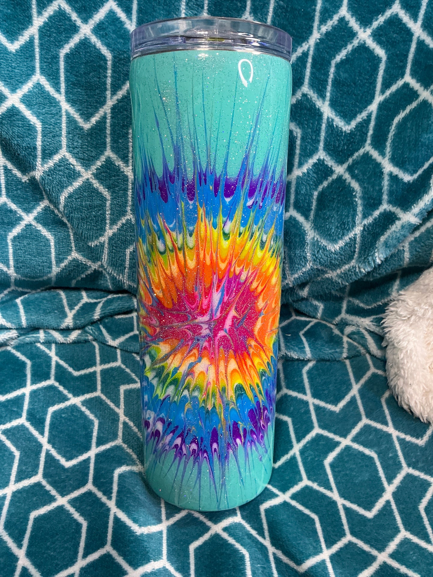 30oz Skinny YaYa’s Bulls Eye GLOW