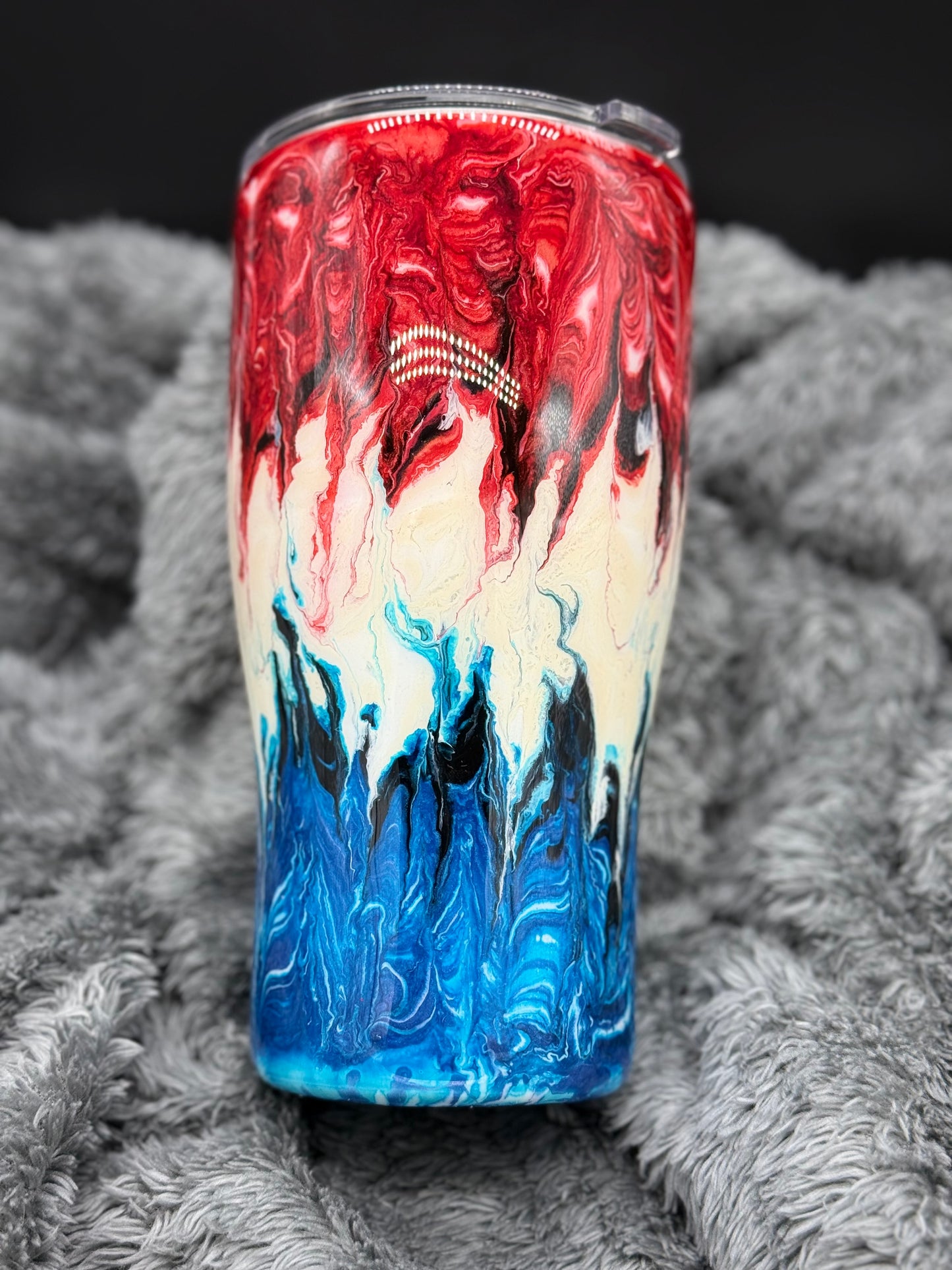 30oz Modern Curve RWB Colormelt SOLD